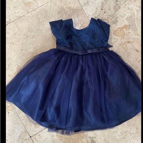 Baby navy gown - Picture 3 of 3